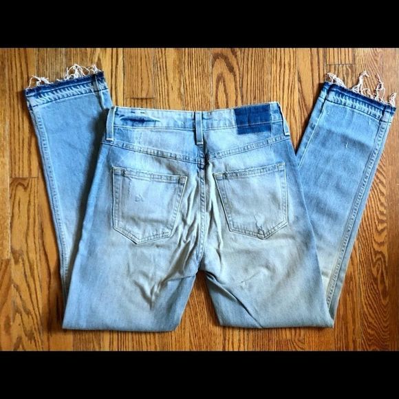 AMO Babe Sweet Cheeks Light Wash Blue Jeans Size 26 - Picture 3 of 9